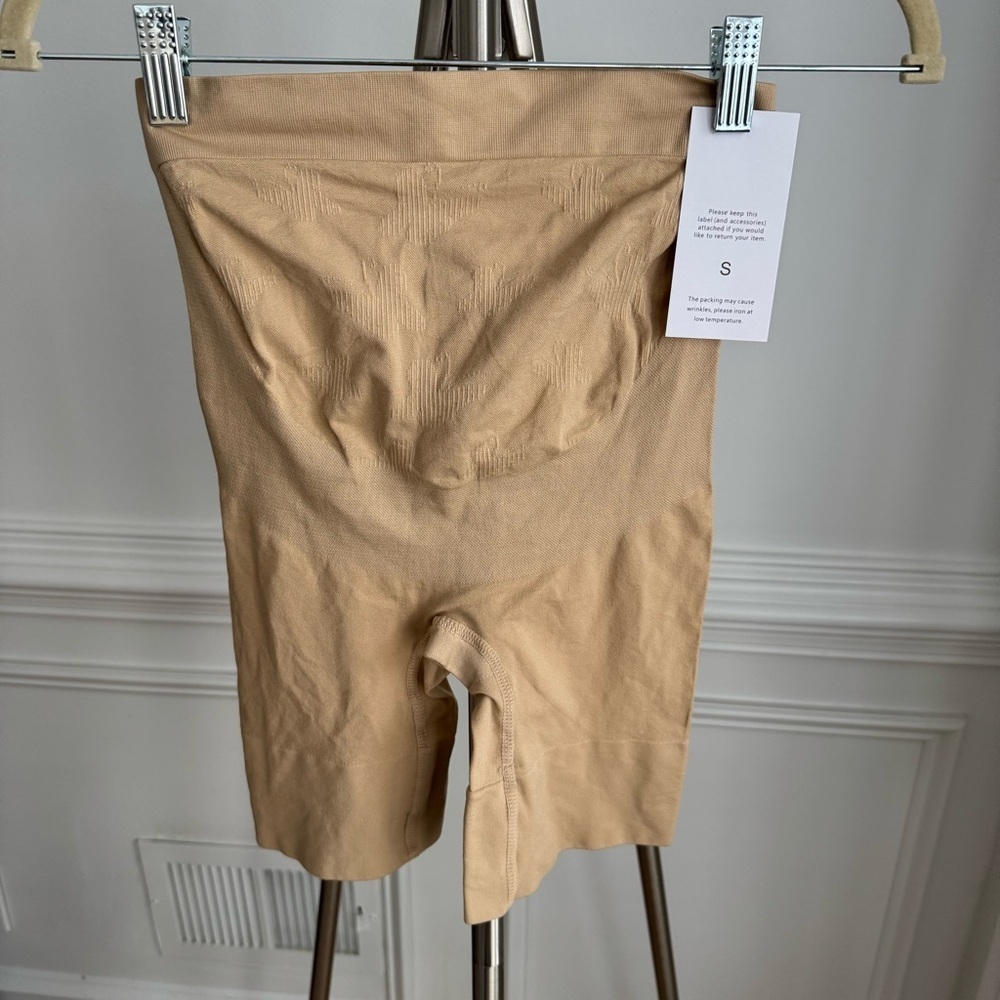 NWT Maternity Seamless Shapewear, Mid-Thigh Underwear, size Small, Nude color - Picture 3 of 7